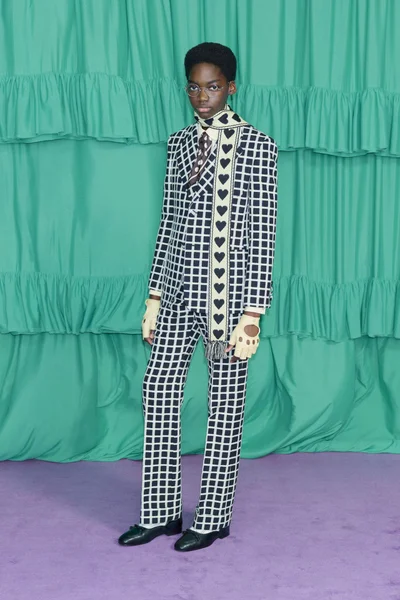 Look 18